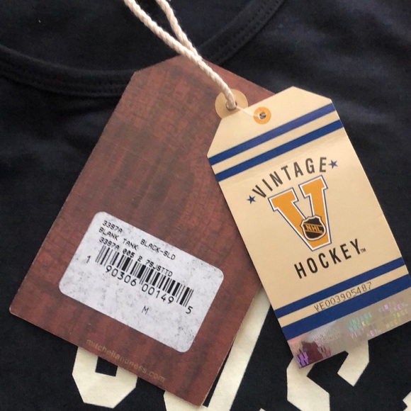 Mitchell & Ness Men’s tank - Picture 4 of 9